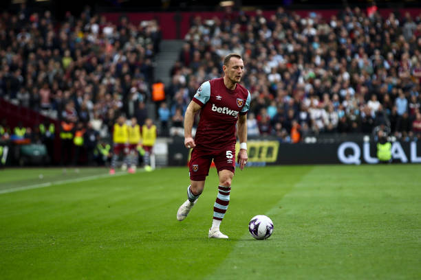 罗体：尤文中卫引援受阻，开始关注拉波尔特和乌拉圭的佩雷拉.