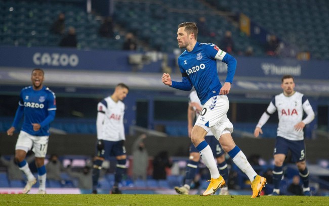 印尼换帅加速荷兰化 新帅热门克鲁伊维特遭质疑.