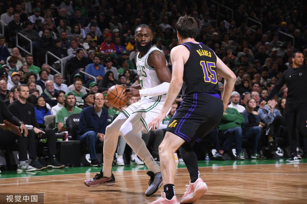 危机中的豪 危机中的豪